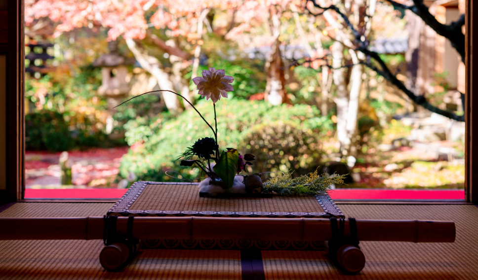 Japanese teahouse / ThoVuDag / pixabay